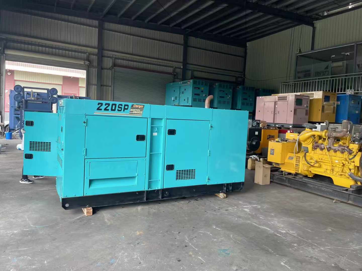麟游800kW 柴油发电机的输出电流波动范围是多少？