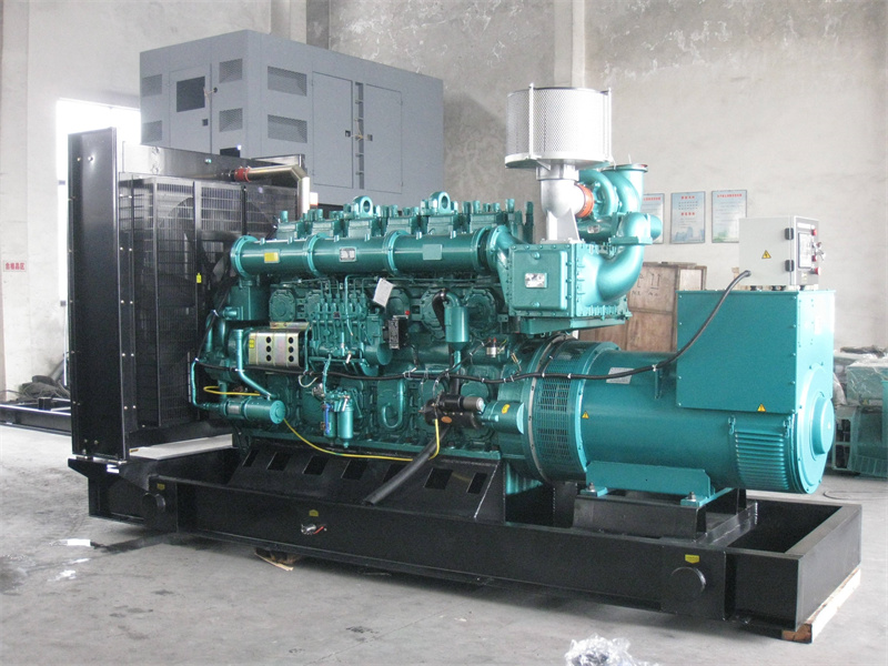 麟游200KW 柴油发电机的油耗是多少?