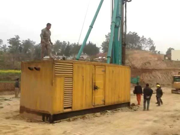 麟游如何判断水冷式机油散热器密封件是否需要更换？